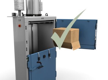 animated image showing how to put a cardboard box correctly in the chamber