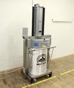 xp200 used mixed waste compactor standing on floor